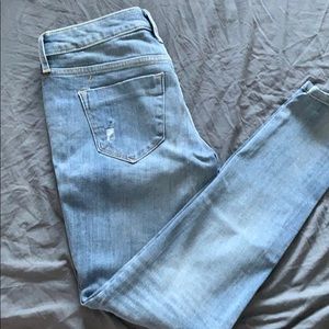 Blue light washed jeans